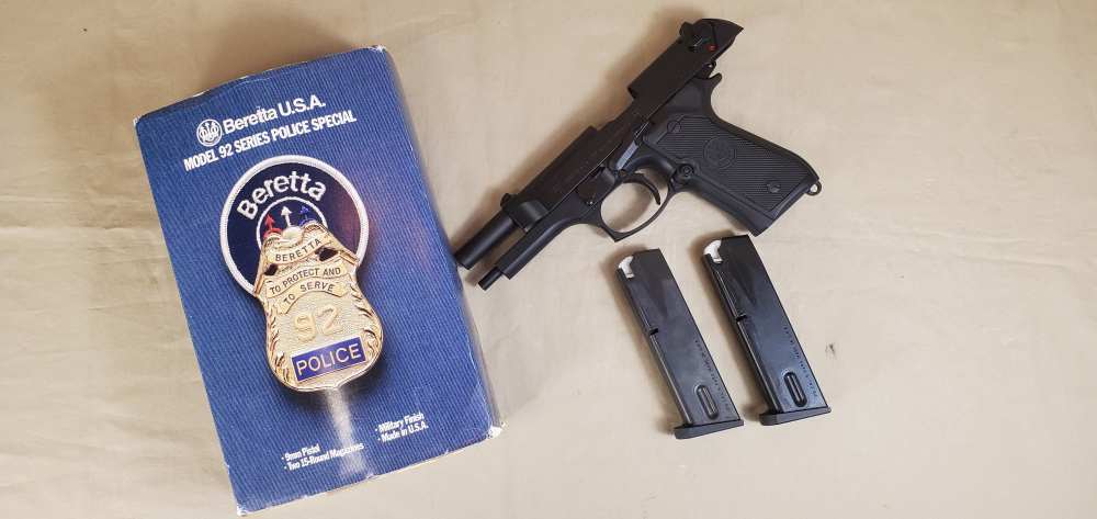 Beretta, Model 92FS "Police Special", 9mm, With Factory Box-img-16