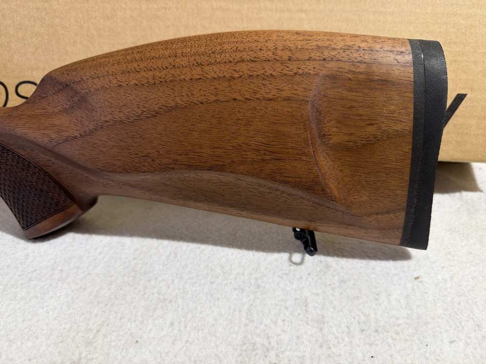 CZ-USA 600 LUX 223 REM — NOS — Threaded Barrel — Walnut — Iron Sights-img-8
