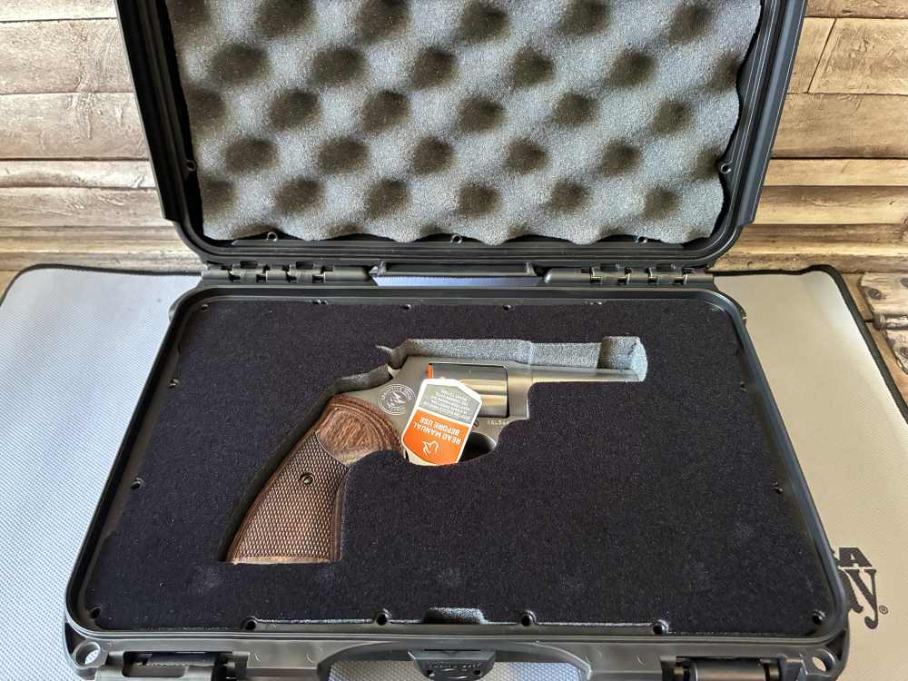 NIB TAURUS 605 EXECUTIVE 357MAG 3" 5-SHOT SS WALNUT IN STOCK-img-5