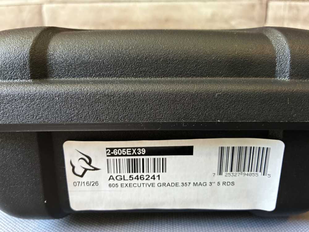 NIB TAURUS 605 EXECUTIVE 357MAG 3" 5-SHOT SS WALNUT IN STOCK-img-3