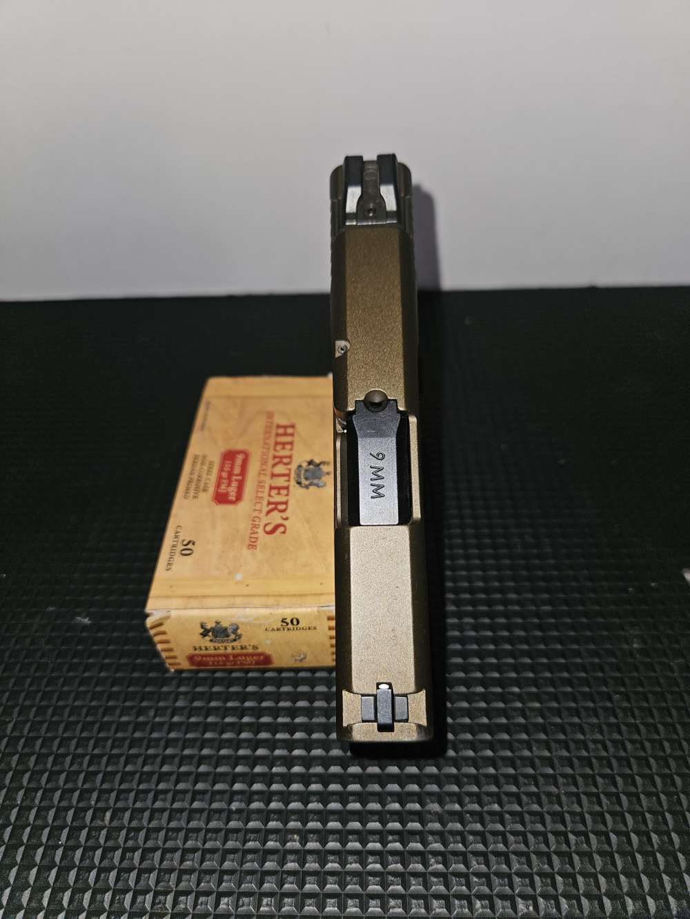 S&W MP 9 Shield-img-2