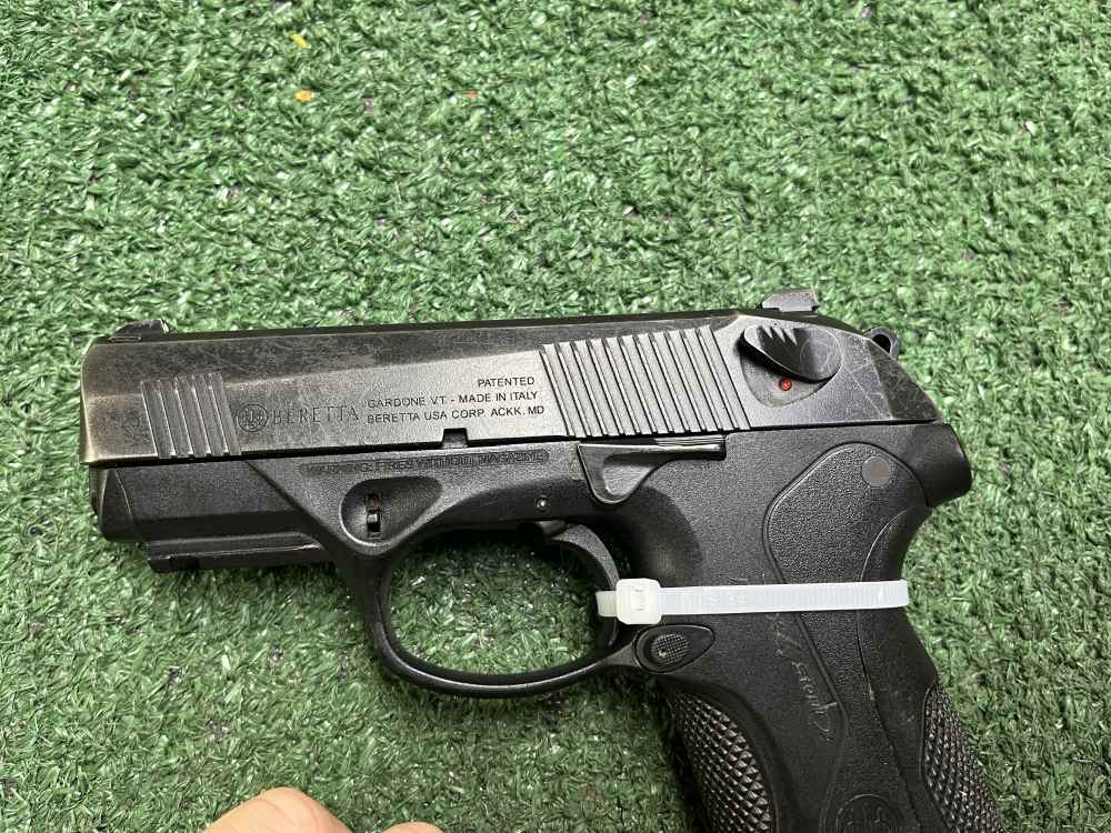 Beretta PX4 Storm Compact .40 S&W 3.27" bbl with 2 mags-img-3