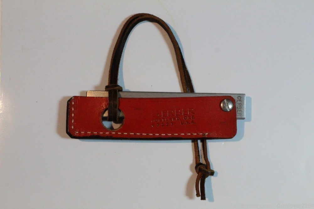 Vintage Gerber 5” Sportsman’s Chisel Point Steel Knife Sharpener Hone-img-0