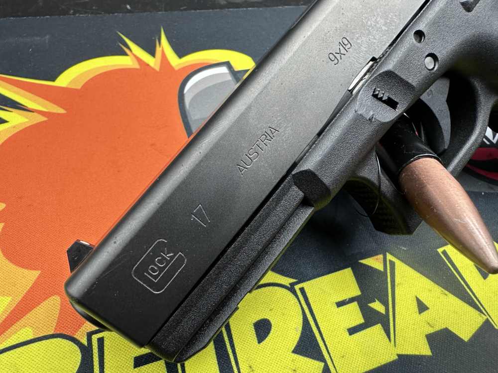 Glock 17 Gen 3 9mm 4.49" 2x17rd Mags Case Penny Start No Reserve-img-2