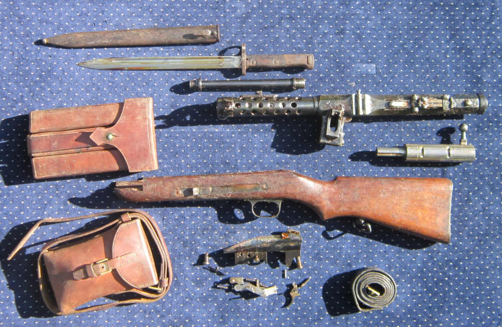 Steyr-Solothurn MP34 parts kit  w/Barrel, sheath, 3 Mags, &Tools in leather-img-24