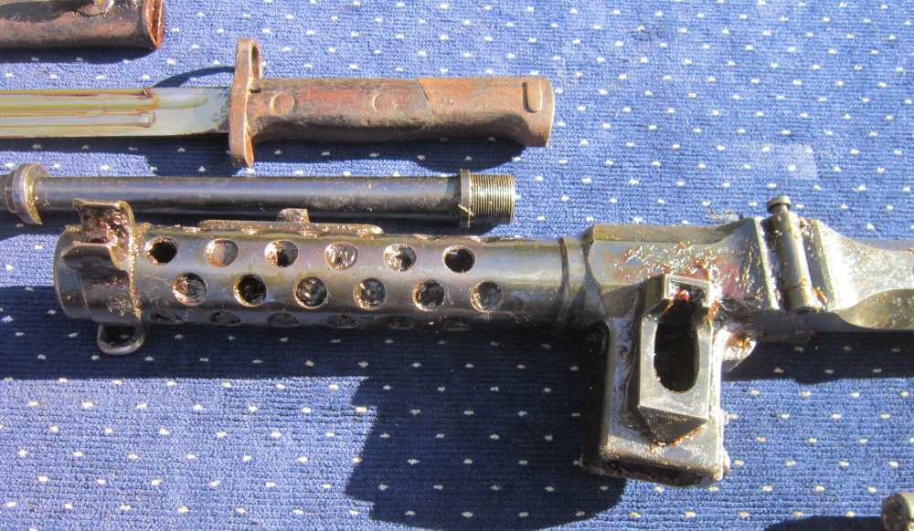 Steyr-Solothurn MP34 parts kit  w/Barrel, sheath, 3 Mags, &Tools in leather-img-34