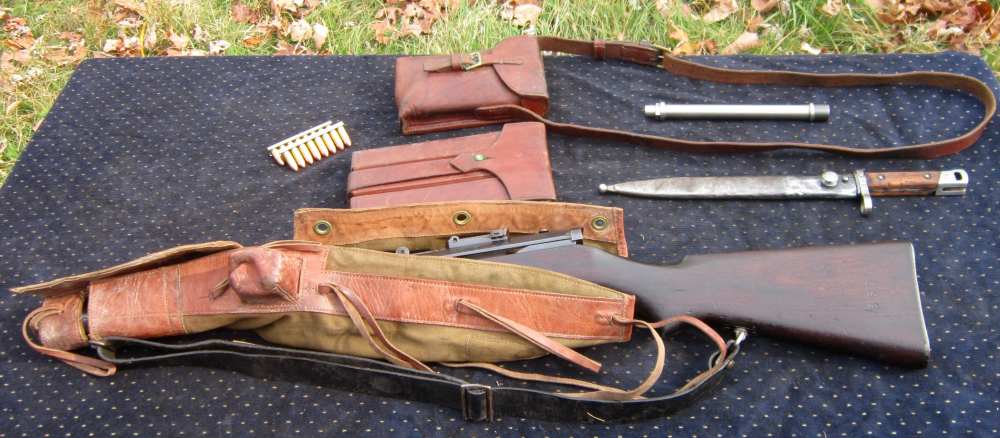 Steyr-Solothurn MP34 parts kit  w/Barrel, sheath, 3 Mags, &Tools in leather-img-1