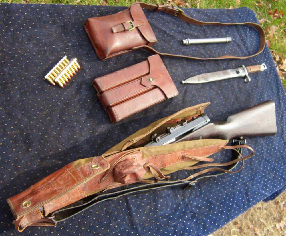 Steyr-Solothurn MP34 parts kit  w/Barrel, sheath, 3 Mags, &Tools in leather-img-3