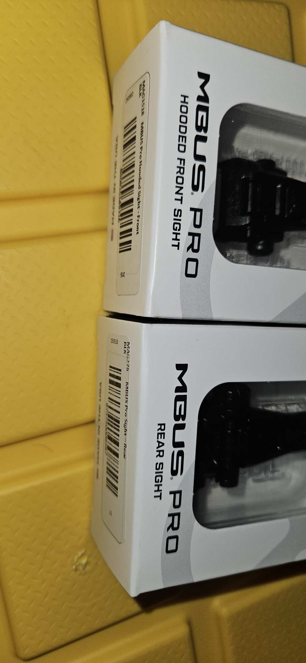 MAGPUL MBUS Pro Sight Set Front Hooded & Rear AR15 M4 M16 Blk. -img-1