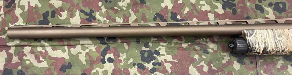 Remington V3 Waterfowl Real Tree Camo & Bronze Ceracote 12 Ga Autoloader-img-10