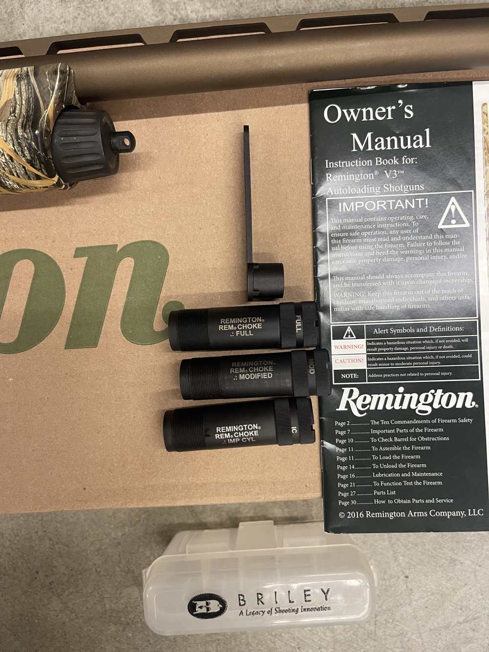 Remington V3 Waterfowl Real Tree Camo & Bronze Ceracote 12 Ga Autoloader-img-5