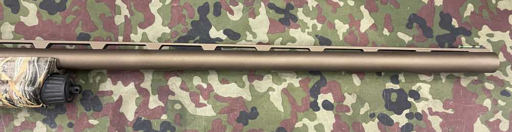 Remington V3 Waterfowl Real Tree Camo & Bronze Ceracote 12 Ga Autoloader-img-9