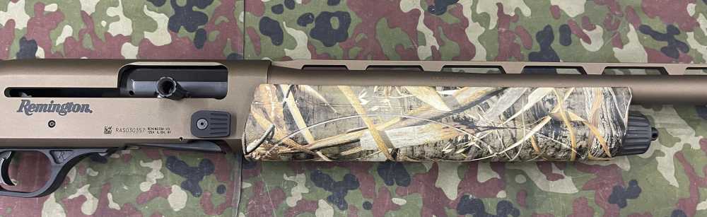 Remington V3 Waterfowl Real Tree Camo & Bronze Ceracote 12 Ga Autoloader-img-8