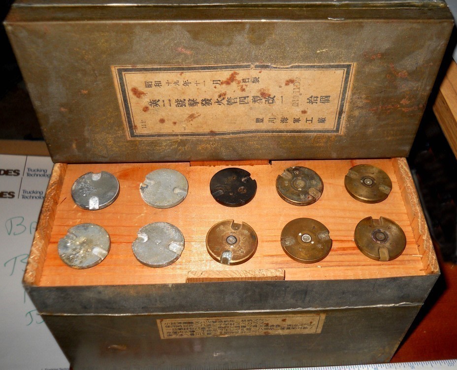 JAPANESE HEAVY ARTILLERY PRIMER BOX  WW2 GUNS AMMO SHELL UNIQUE-TECH-INTEL -img-2