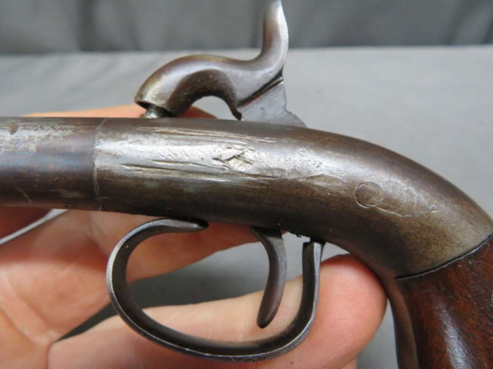 ANTIQUE .36 CALIBER PERCUSSION POCKET / MUFF PISTOL-SCREW BARREL-img-9