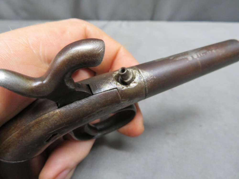 ANTIQUE .36 CALIBER PERCUSSION POCKET / MUFF PISTOL-SCREW BARREL-img-7