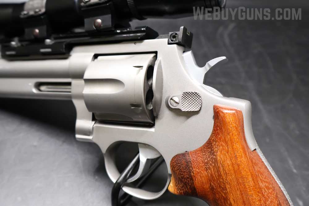 Taurus 44 w/ Scope Revolver .44 Magnum-img-8