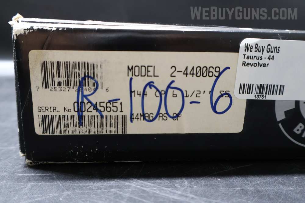 Taurus 44 w/ Scope Revolver .44 Magnum-img-24