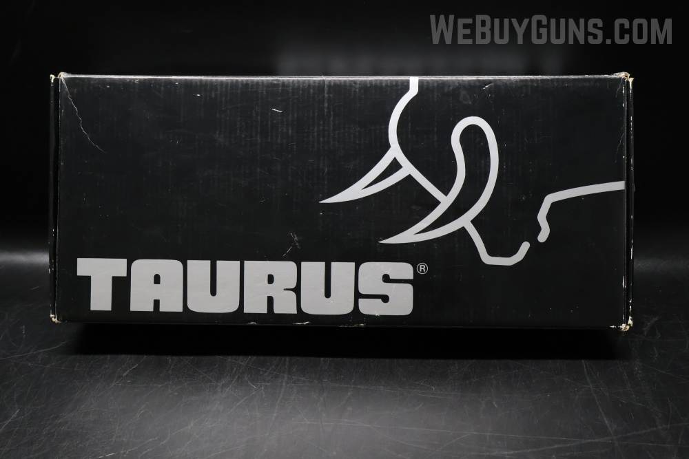 Taurus 44 w/ Scope Revolver .44 Magnum-img-23