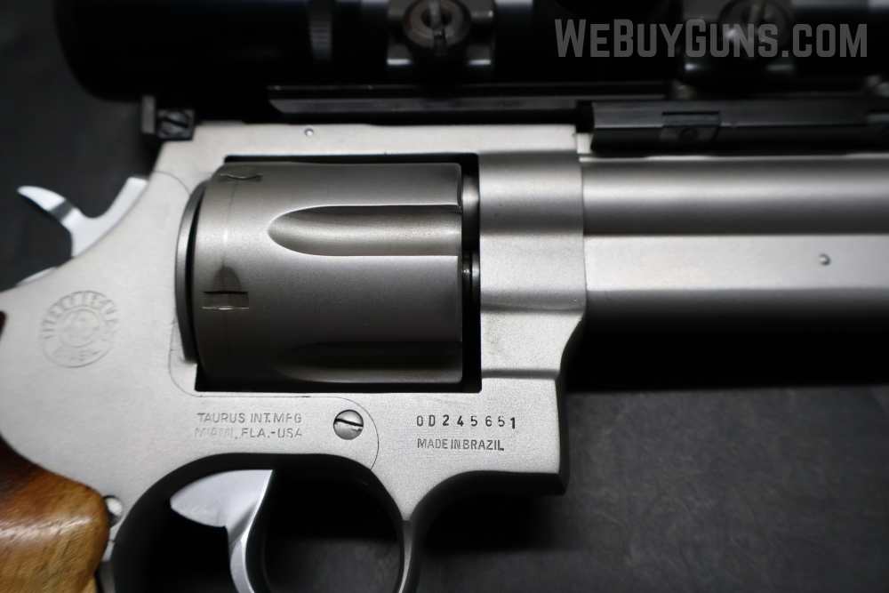 Taurus 44 w/ Scope Revolver .44 Magnum-img-25