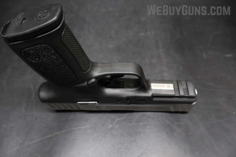 Smith and Wesson SD9 VE Semi-Automatic Pistol 9x19mm-img-12