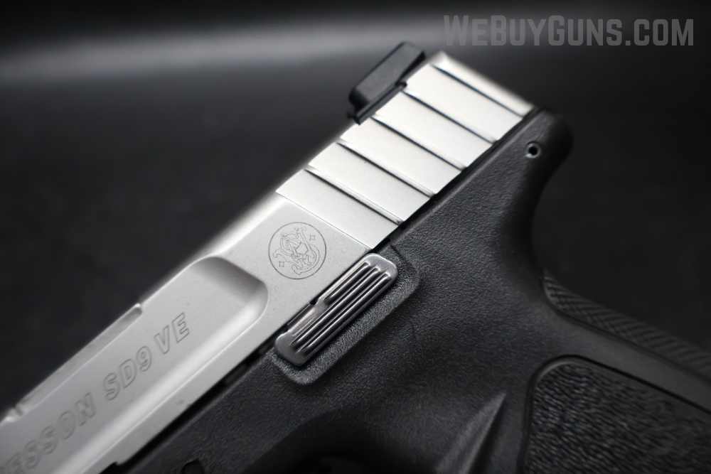 Smith and Wesson SD9 VE Semi-Automatic Pistol 9x19mm-img-8