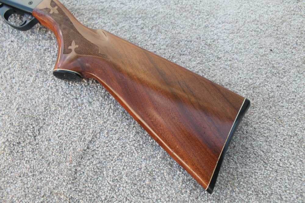 Remington  870 Wingmaster LW 28ga 2 3/4 Skeet choke Excellent Condition !-img-4