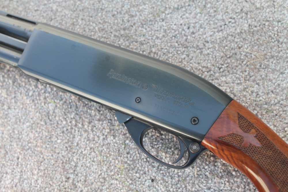 Remington  870 Wingmaster LW 28ga 2 3/4 Skeet choke Excellent Condition !-img-5