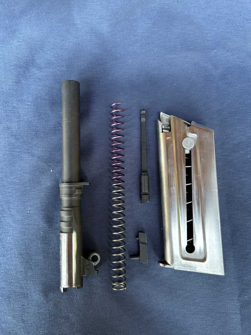 Two Tone LAR Grizzly Mark I .45 Win. Mag Serial #104 and NOS 357 Mag Kit -img-27