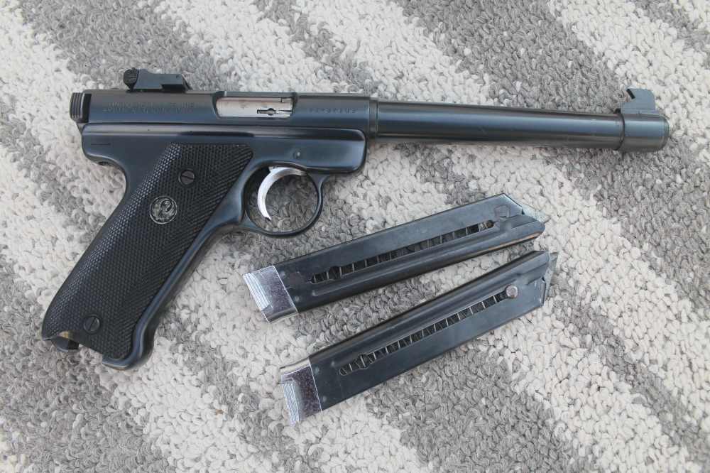 Ruger Mark 1 Target in original BOX with Hard case Two Mag"s Excellent !-img-7
