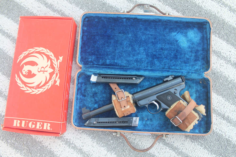 Ruger Mark 1 Target in original BOX with Hard case Two Mag"s Excellent !-img-1