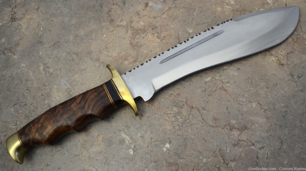 Custom Made Surgical Steel Hunting Knife with Walnut Wood Handle (AS 18)-img-3