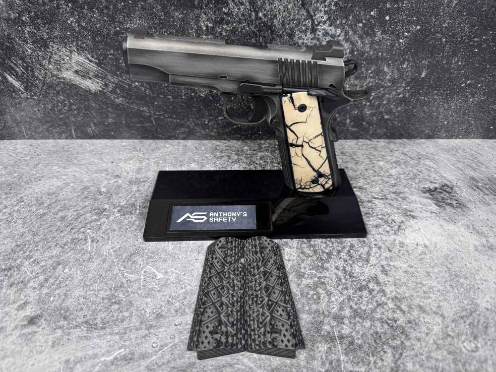 Guncrafter Industries 1911 Commander 45 ACP 4.25'' Distressed Gray/Black-img-2