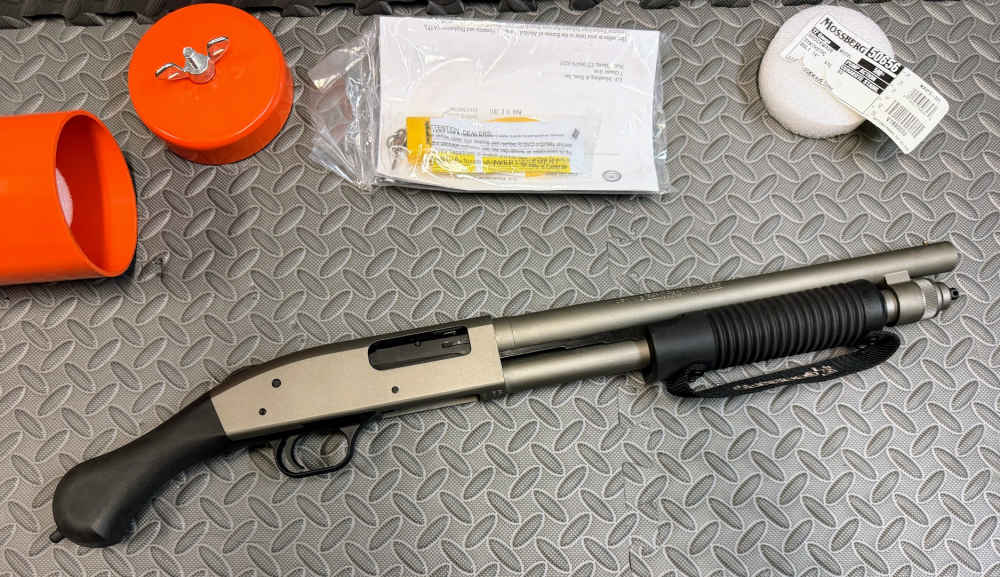 New Mossberg 590 Shockwave JIC — 12 ga Cerakote finish-img-3