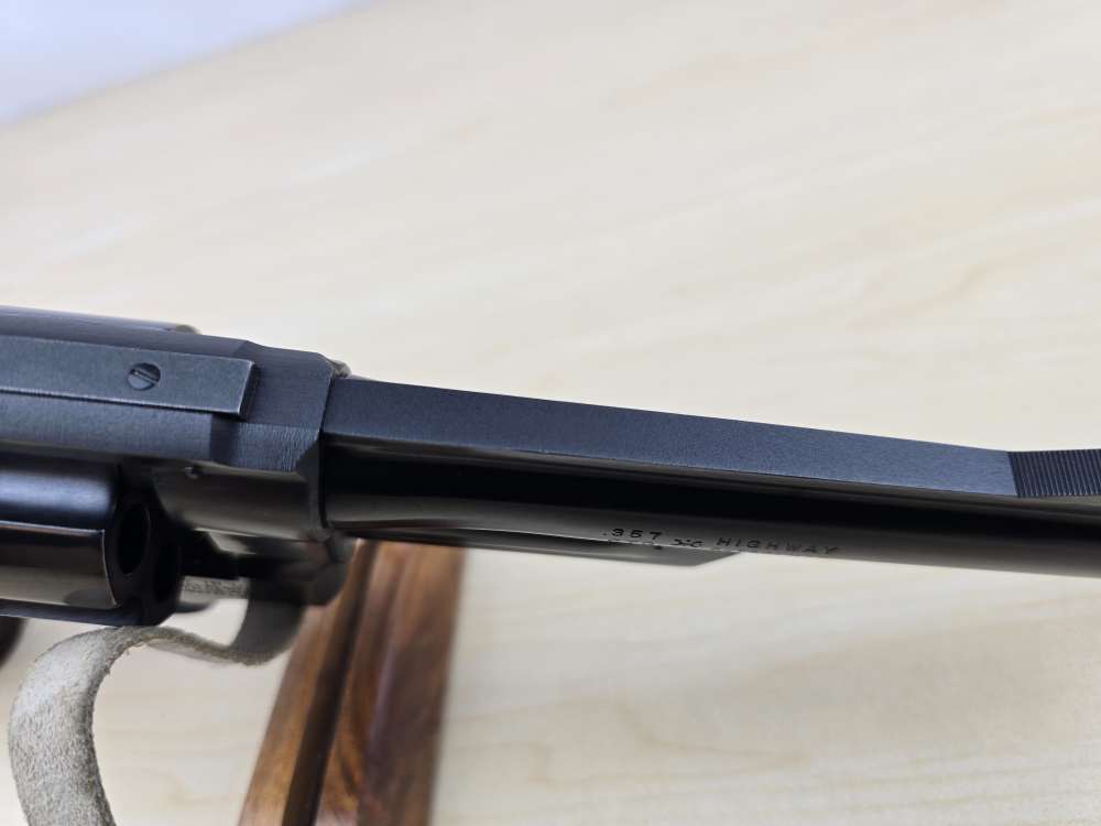 Smith & Wesson 28-2 in .357 Magnum - 1966 - 6inch - VERY CLEAN!-img-25
