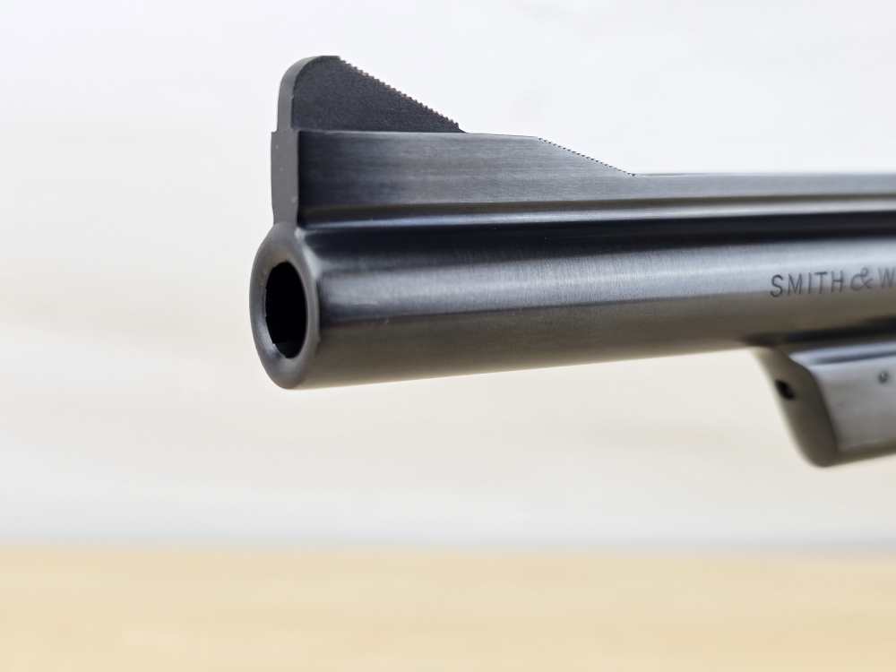 Smith & Wesson 28-2 in .357 Magnum - 1966 - 6inch - VERY CLEAN!-img-2