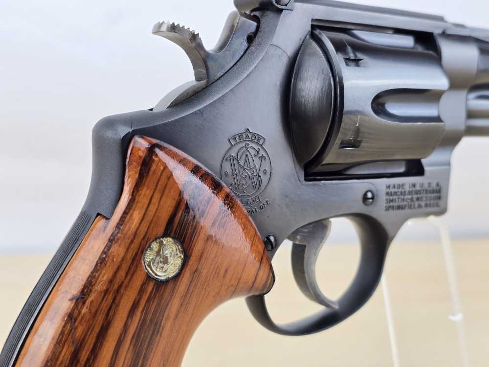 Smith & Wesson 28-2 in .357 Magnum - 1966 - 6inch - VERY CLEAN!-img-14