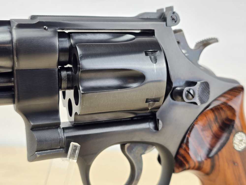 Smith & Wesson 28-2 in .357 Magnum - 1966 - 6inch - VERY CLEAN!-img-5