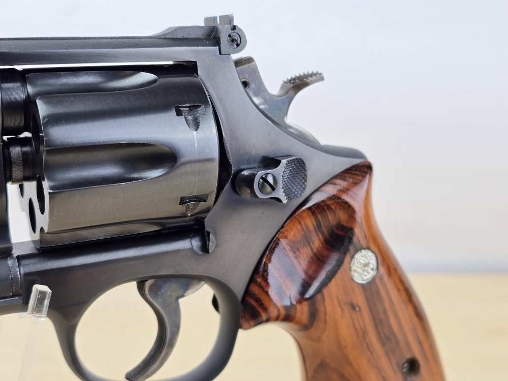 Smith & Wesson 28-2 in .357 Magnum - 1966 - 6inch - VERY CLEAN!-img-7