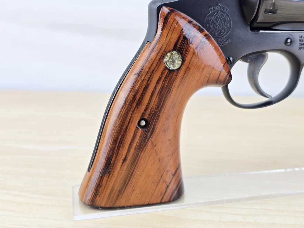 Smith & Wesson 28-2 in .357 Magnum - 1966 - 6inch - VERY CLEAN!-img-13