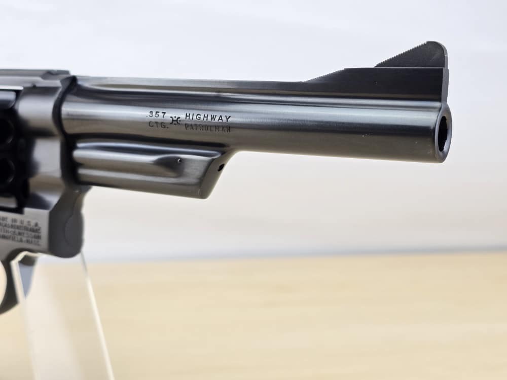 Smith & Wesson 28-2 in .357 Magnum - 1966 - 6inch - VERY CLEAN!-img-21