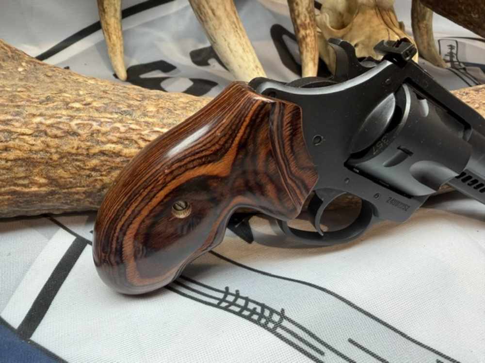 CHARTER ARMS DOUBLE DOG 357 MAG/9MM REVOLVER-img-3