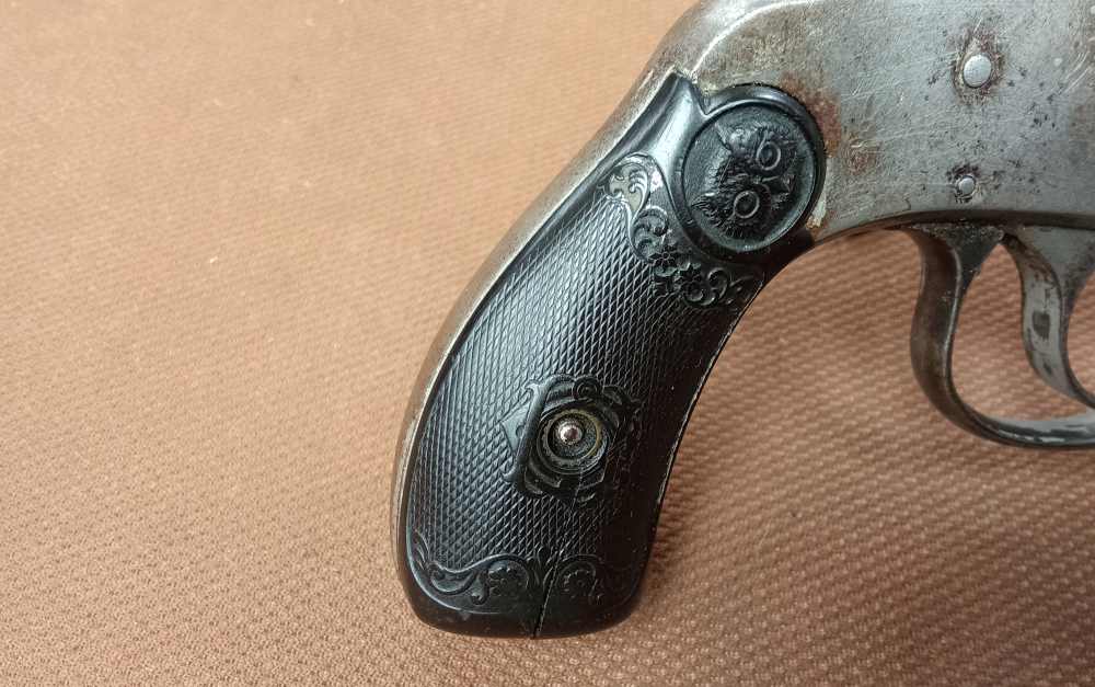Harrington double action 32 S&W Revolver -img-8