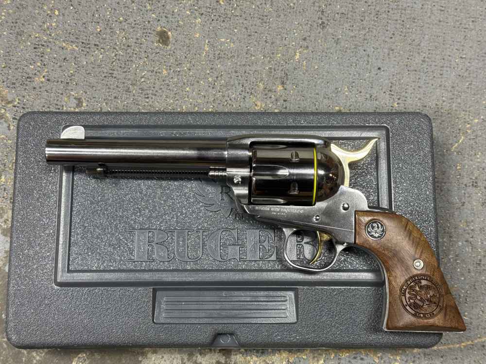 Ruger Talo Edition Illinois Bicentennial Vaquero 1818-2018 45lc 1 of 500!-img-1