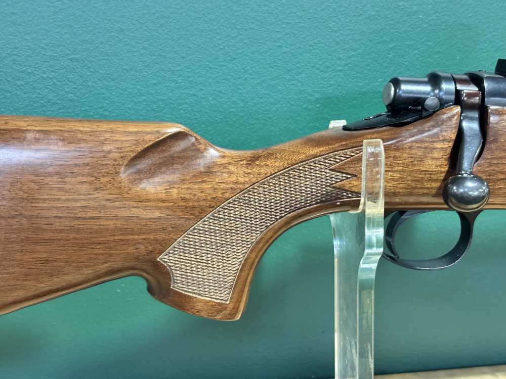 Remington 700 ADL Walnut Stock 7mm Rem Mag Bolt Action Rifle w/ Rings-img-4