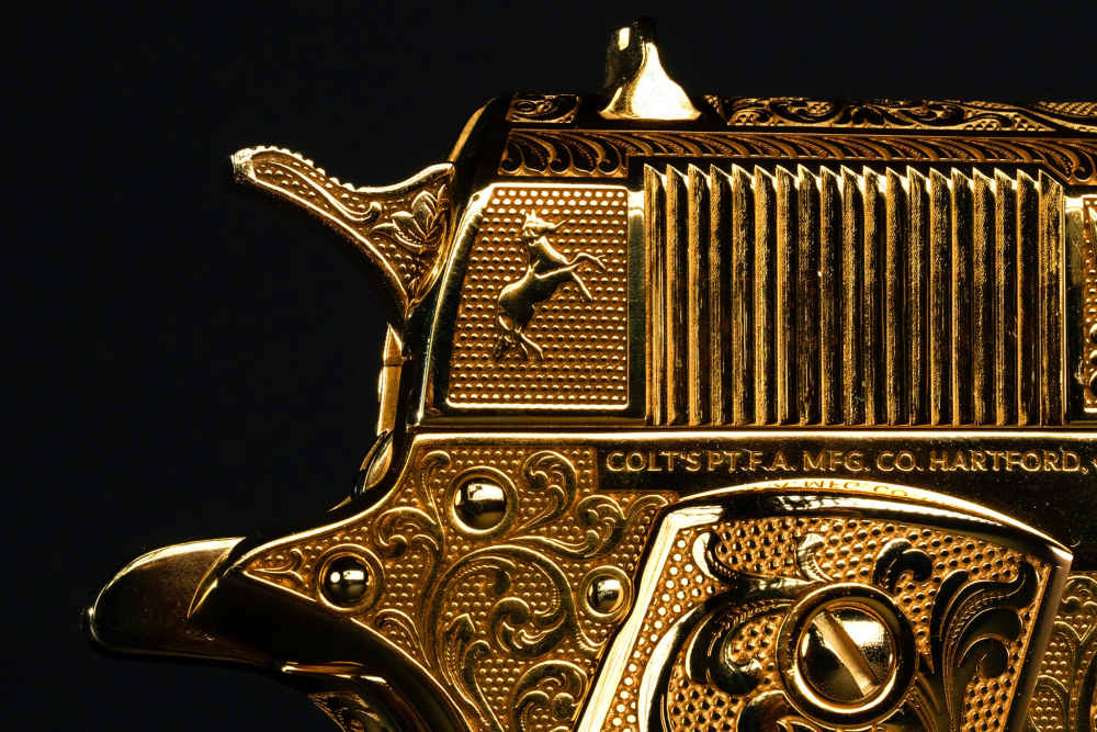 Colt 1911 in 24K Gold & Full Engraving-img-14