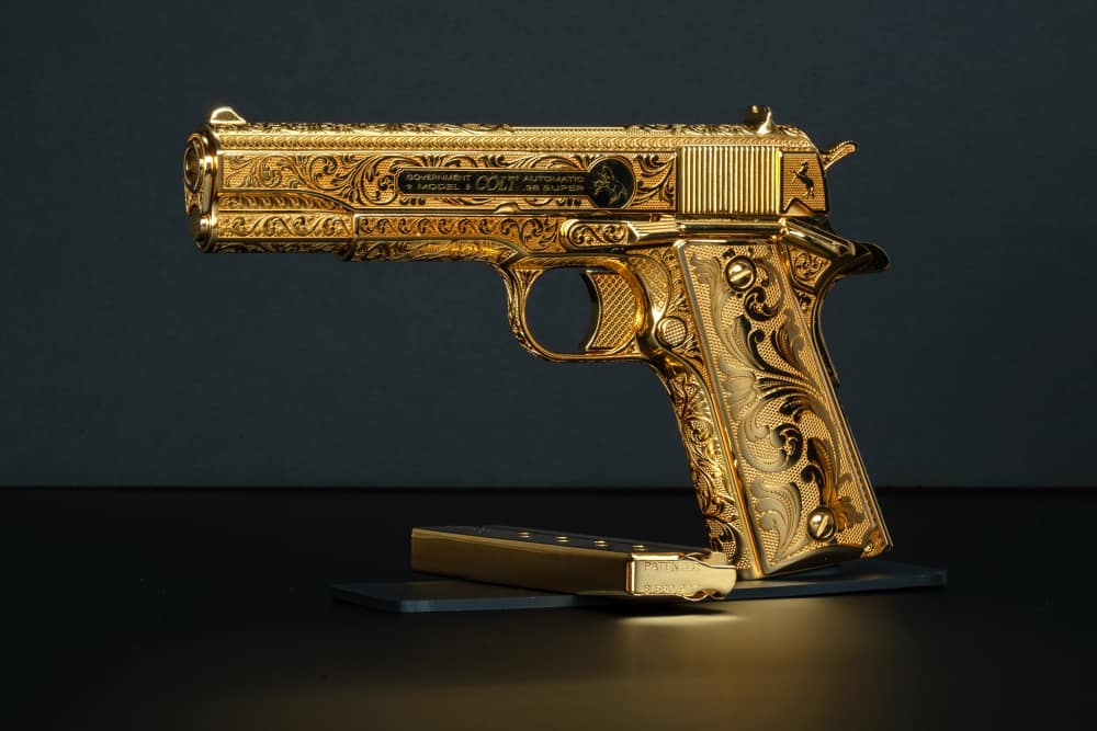 Colt 1911 in 24K Gold & Full Engraving-img-7