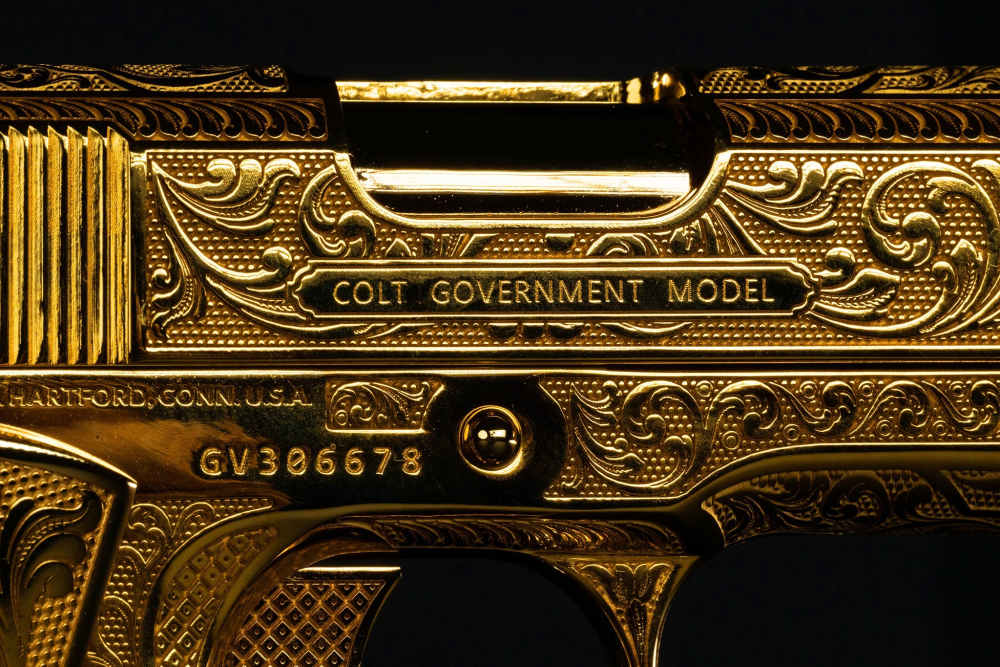 Colt 1911 in 24K Gold & Full Engraving-img-13