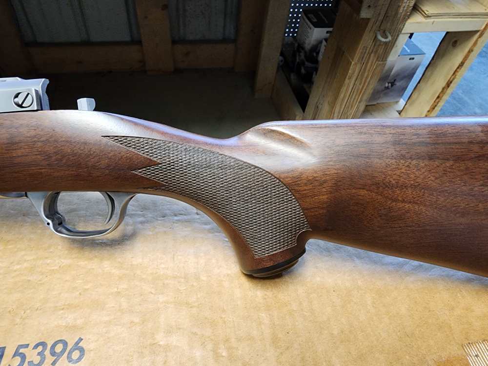 PICS! NEW RUGER HAWKEYE HUNTER 243 WINCHESTER 16 SS THREADED STAINLESS M 77-img-15