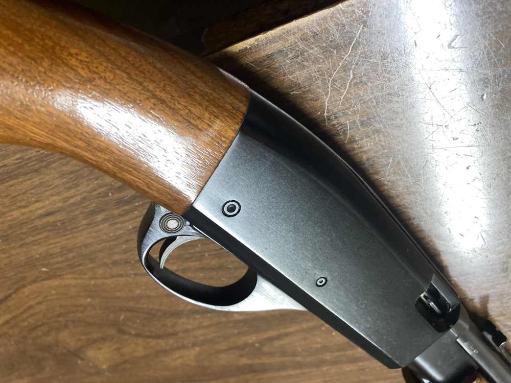 Remington model 572 Fieldmaster Pump .22 Short, Long, & Long Rifle-img-4